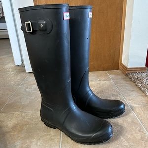 Hunter Tall Black Boots